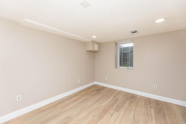 6829 Elliot Avenue S, Richfield, MN 55423