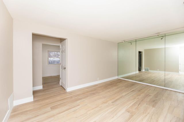 6829 Elliot Avenue S, Richfield, MN 55423