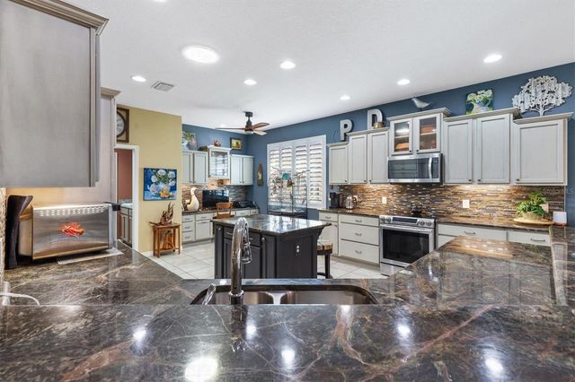 1198 READING ROAD, The Villages, FL 32163