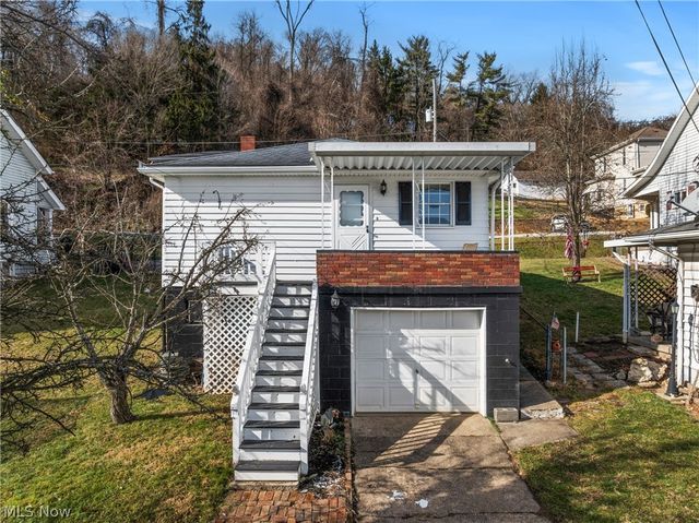 1408 N 9th Street, Martins Ferry, OH 43935