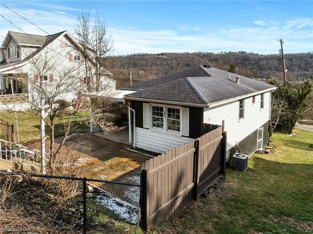 1408 N 9th Street, Martins Ferry, OH 43935