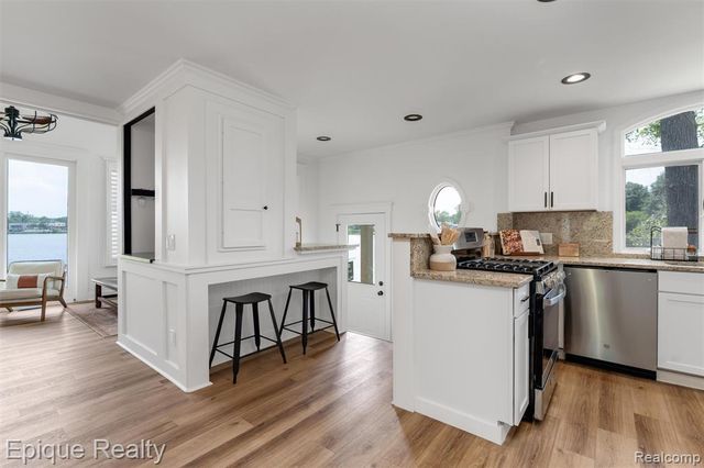 800 Kimberly, Lake Orion, MI 48362