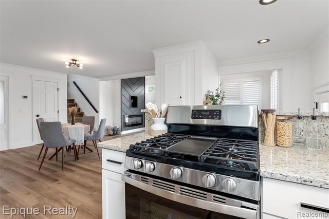 800 Kimberly, Lake Orion, MI 48362