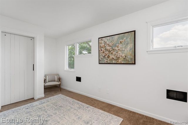 800 Kimberly, Lake Orion, MI 48362