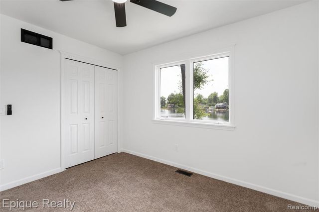 800 Kimberly, Lake Orion, MI 48362