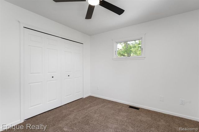 800 Kimberly, Lake Orion, MI 48362