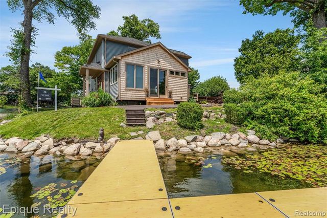 800 Kimberly, Lake Orion, MI 48362