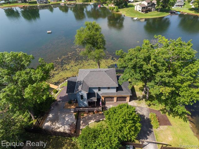 800 Kimberly, Lake Orion, MI 48362