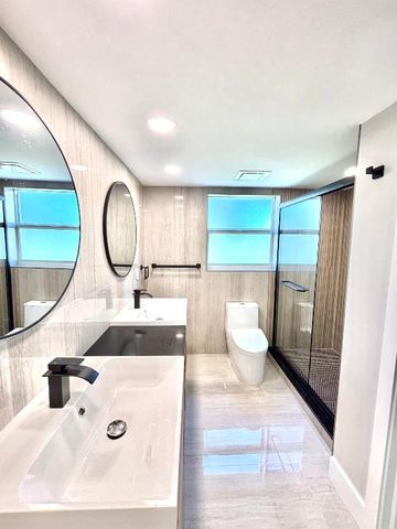 545 Oaks Lane 201, Pompano Beach, FL 33069