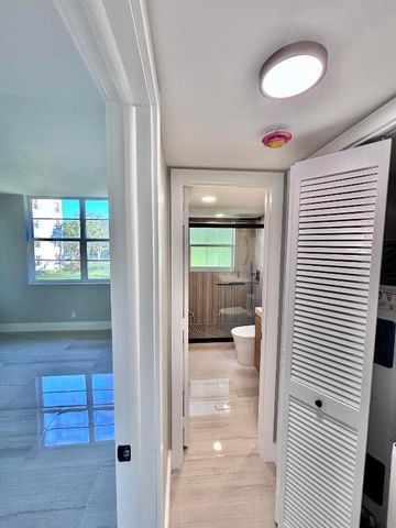 545 Oaks Lane 201, Pompano Beach, FL 33069