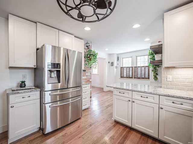 3723 Stringtown Road, Evansville, IN 47711