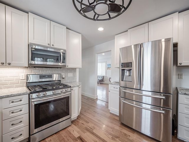 3723 Stringtown Road, Evansville, IN 47711