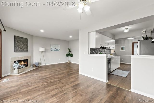 1146 Concord Court 43, Northville, MI 48167