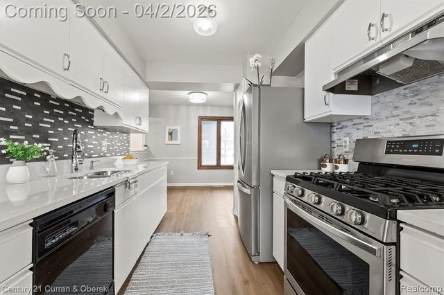 1146 Concord Court 43, Northville, MI 48167