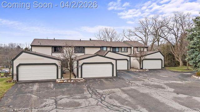1146 Concord Court 43, Northville, MI 48167