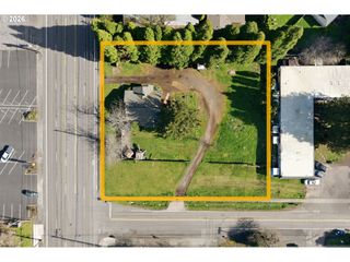 21260 Se STARK St, Gresham, OR 97030