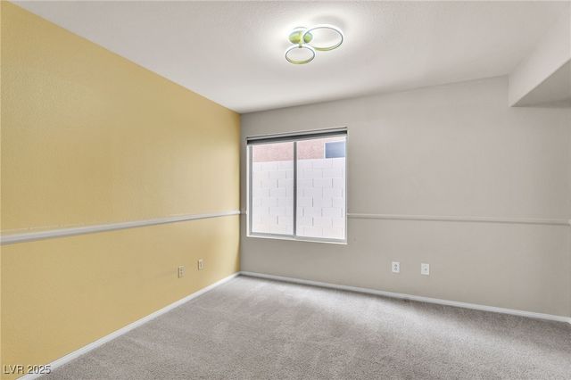 8233 Tivoli Cove Drive, Las Vegas, NV 89128