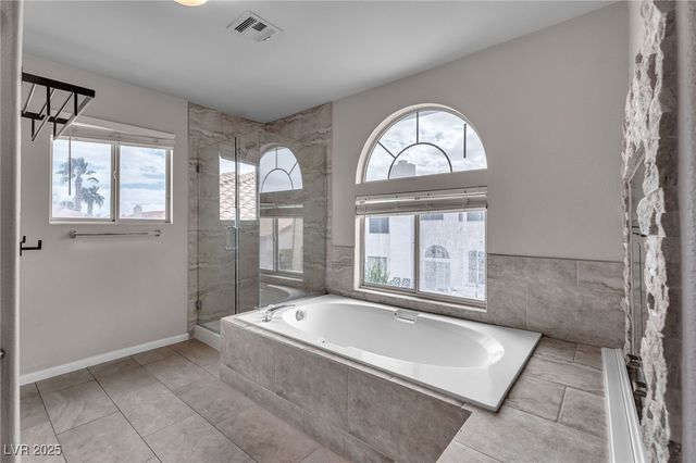 8233 Tivoli Cove Drive, Las Vegas, NV 89128