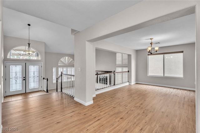 8233 Tivoli Cove Drive, Las Vegas, NV 89128