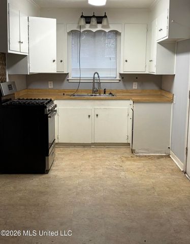 1904 Edwin Avenue, Pearl, MS 39208