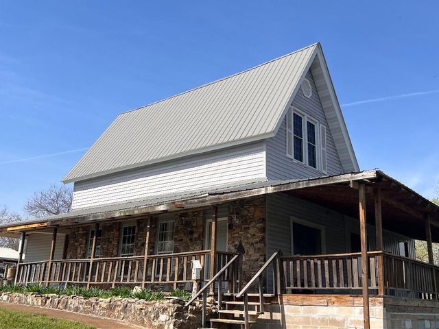 695 Summit Avenue, Mammoth Spring, AR 72554