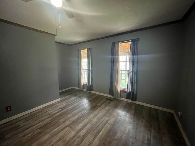 695 Summit Avenue, Mammoth Spring, AR 72554