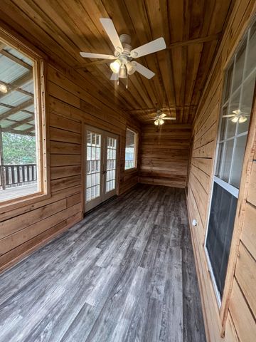 695 Summit Avenue, Mammoth Spring, AR 72554