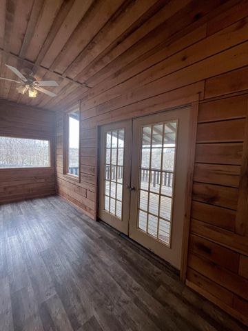695 Summit Avenue, Mammoth Spring, AR 72554