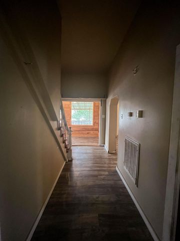 695 Summit Avenue, Mammoth Spring, AR 72554