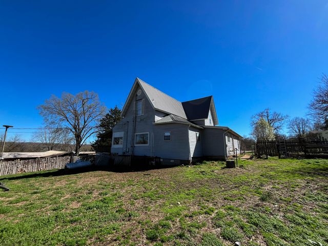 695 Summit Avenue, Mammoth Spring, AR 72554