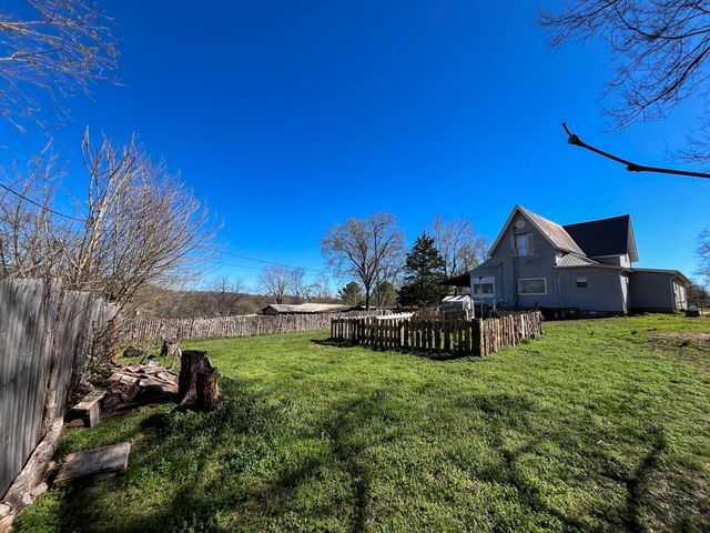 695 Summit Avenue, Mammoth Spring, AR 72554