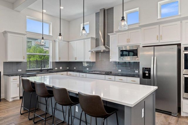 411 Ringtail Stream DR, Austin, TX 78738