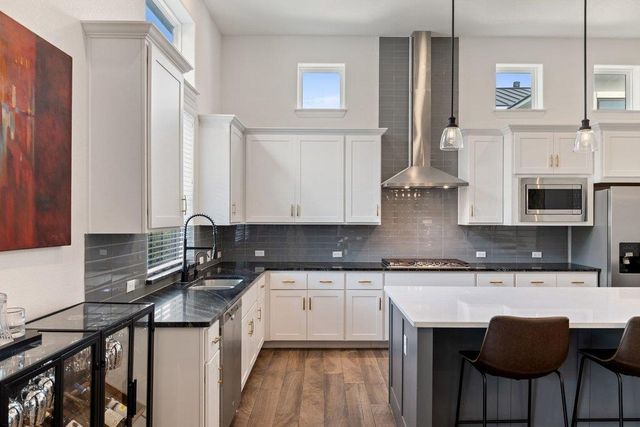 411 Ringtail Stream DR, Austin, TX 78738