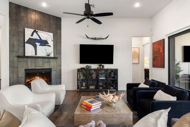 411 Ringtail Stream DR, Austin, TX 78738