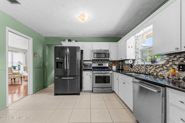 7255 FLORAL RIDGE Drive, Jacksonville, FL 32277
