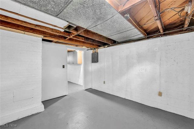 6959 Mill Road, Brecksville, OH 44141