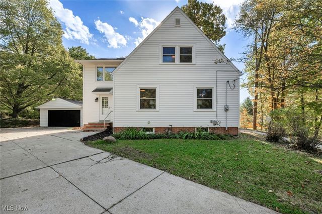 6959 Mill Road, Brecksville, OH 44141