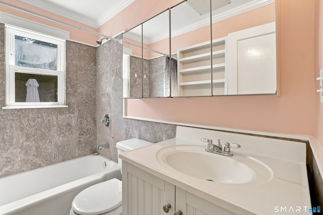 32 Van Buskirk Avenue 1st Floor, Stamford, CT 06902
