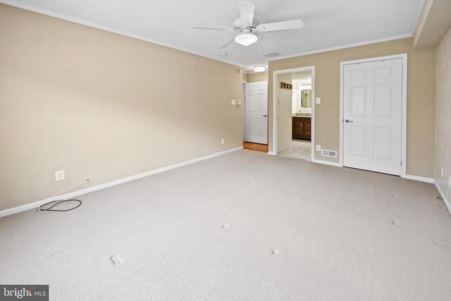 20 RALEIGH DR, Mount Laurel, NJ 08054