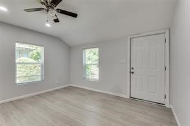 128 Stephens Street, Waxahachie, TX 75165