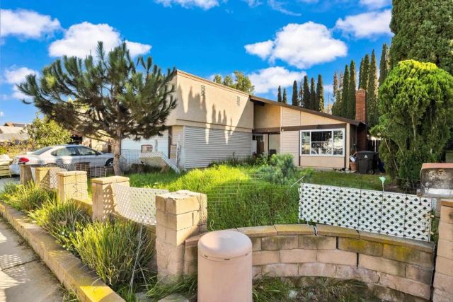 1390 Valencia Loop, Chula Vista, CA 91910