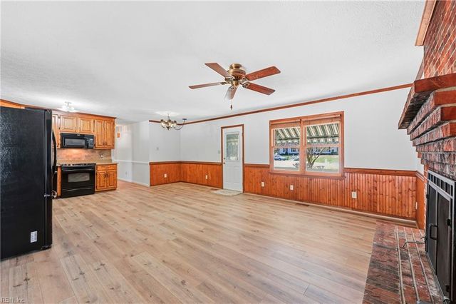 6 Merritt CV, Carrollton, VA 23314