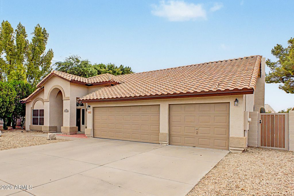 7639 W CROCUS Drive, Peoria, AZ 85381 — photo 3