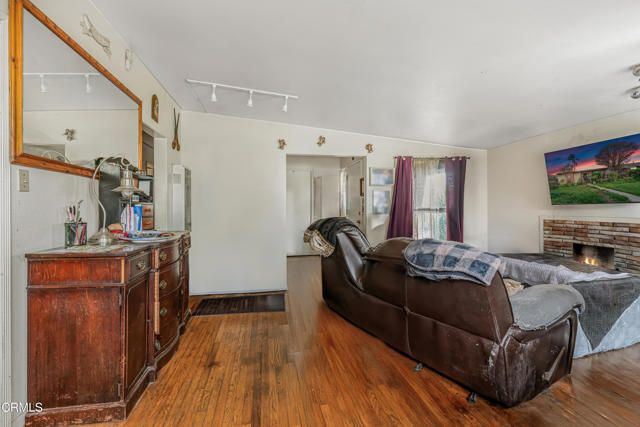 462 N M Street, Oxnard, CA 93030