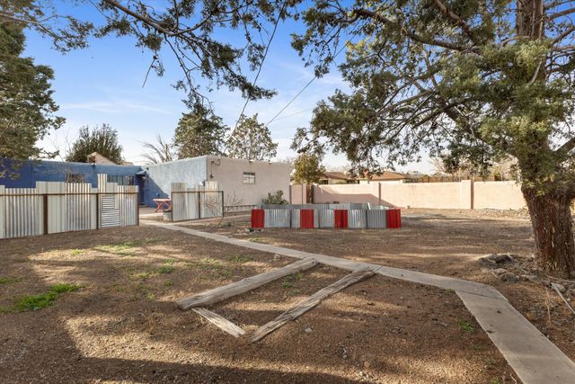 836 Truman Street NE, Albuquerque, NM 87110
