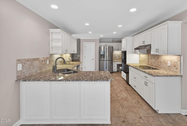 3744 Duxford, Raleigh, NC 27614