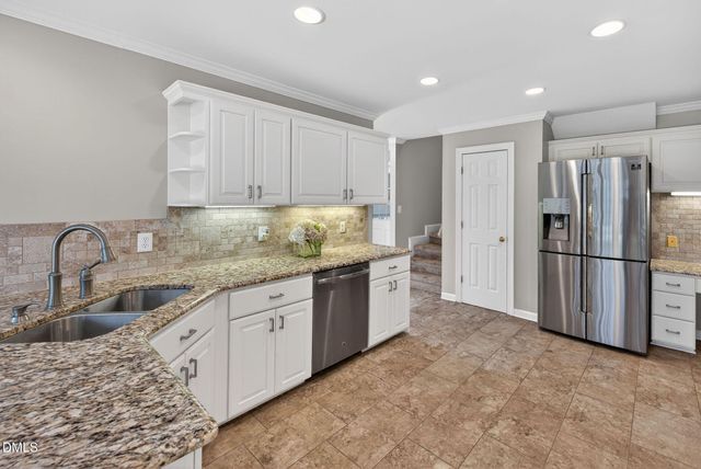 3744 Duxford, Raleigh, NC 27614