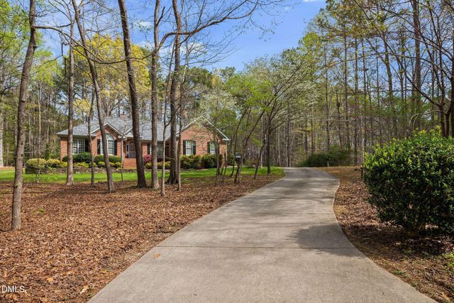 3744 Duxford, Raleigh, NC 27614