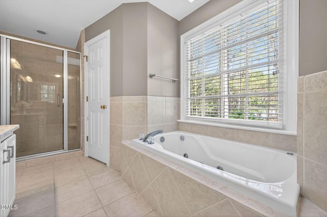 3744 Duxford, Raleigh, NC 27614