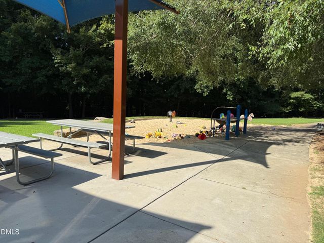 3744 Duxford, Raleigh, NC 27614